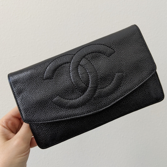 Chanel clutch - Picture 1 of 13